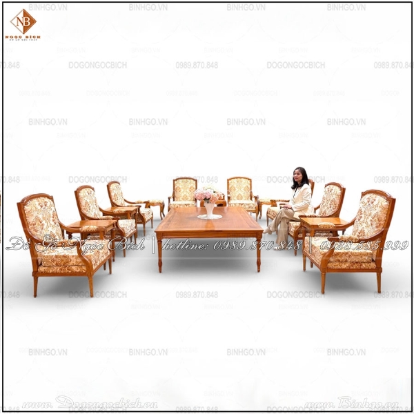 Bộ Bàn Ghế Phòng Khách Gỗ Tự Nhiên Bọc Nệm Hoa Văn Sang Trọng