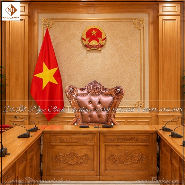 Bộ Bàn Họp Trực Tuyến Gỗ Gõ Đỏ Và Ghế Lãnh Đạo 