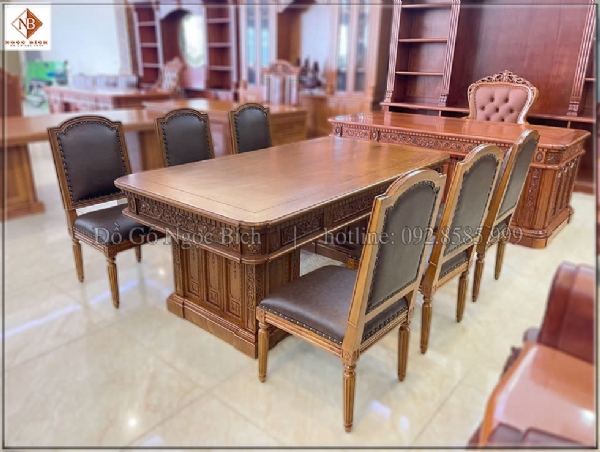 Bộ bàn họp gỗ tự nhiên đậm chất quyền lực lãnh đạo