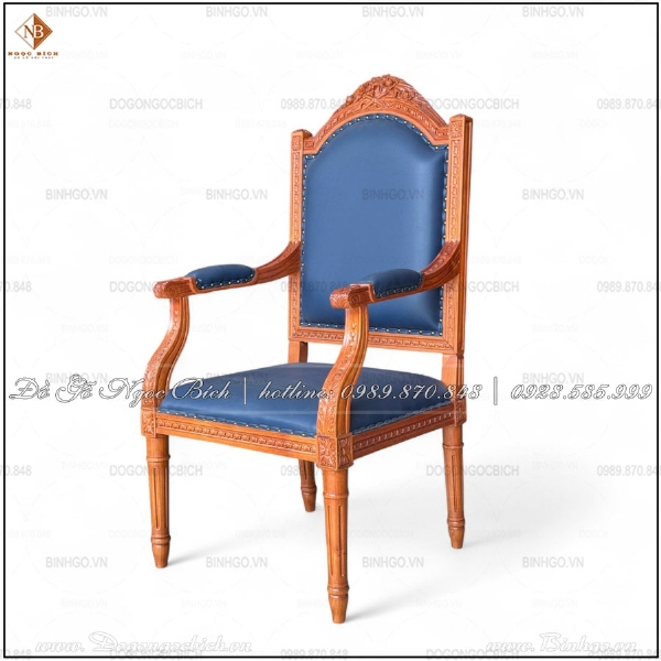 Ghế làm việc Putin bọc da xanh dương