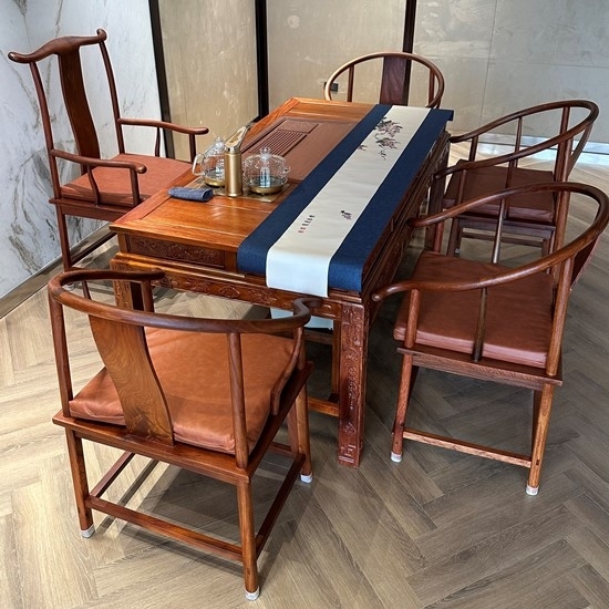 Bộ Bàn Trà Kiểu Tàu Gỗ Hương Đậm Chất Văn Hóa Á Đông