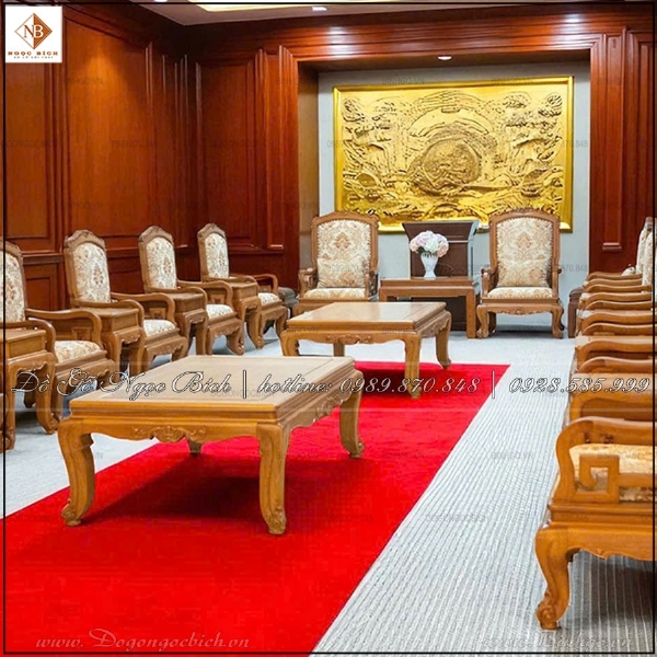 Thi công phòng họp khánh tiết gỗ tự nhiên