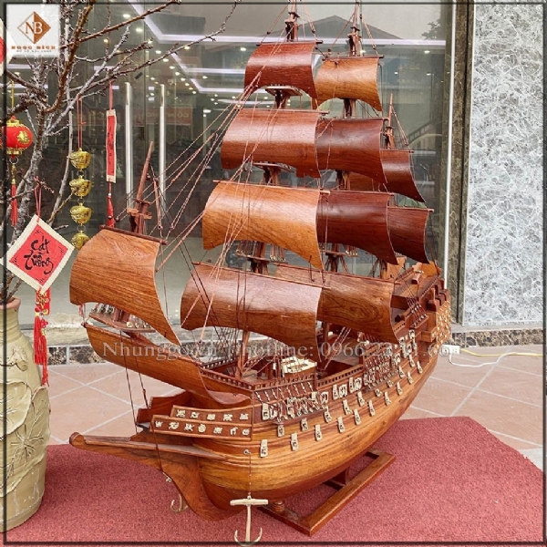 Thuyền buồm gỗ dài 100cm trang trí