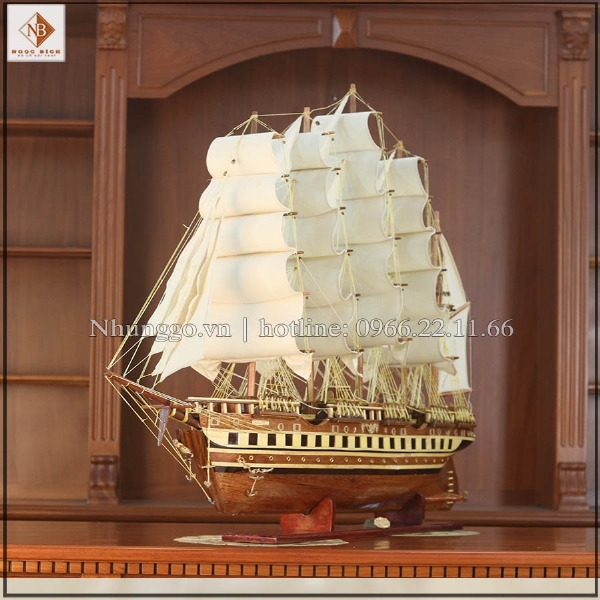 Thuyền buồm gỗ phong thủy dài 100cm