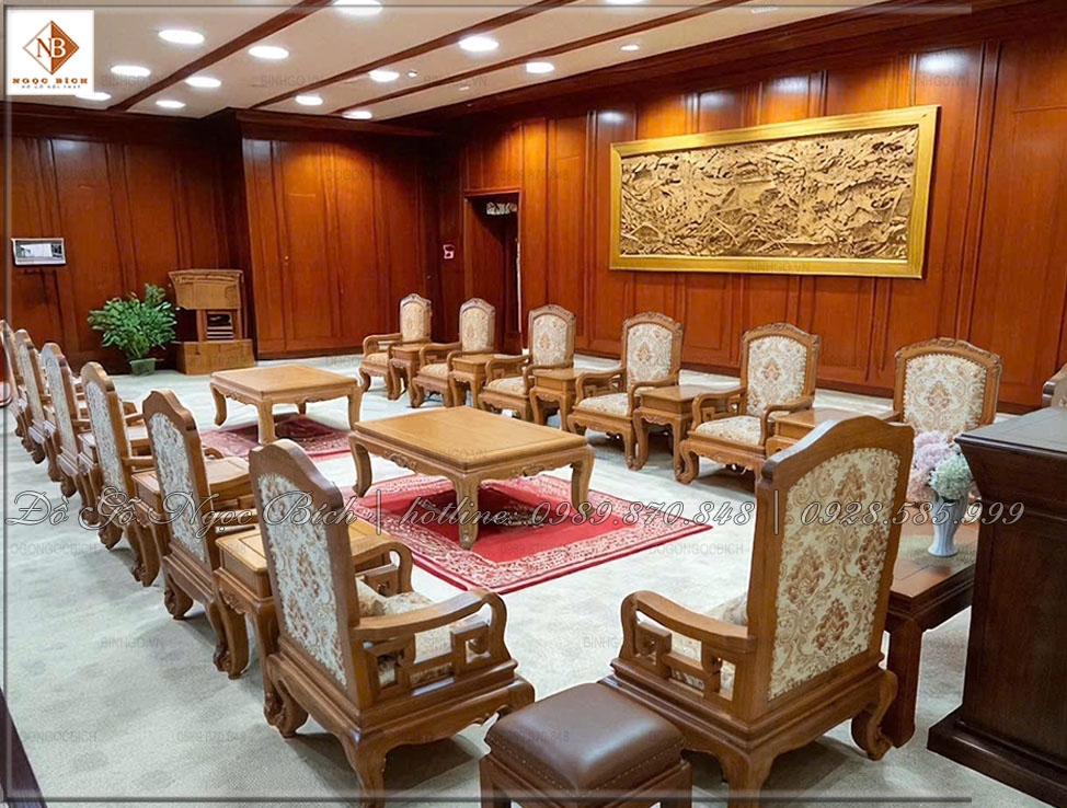 Thi công phòng họp khánh tiết gỗ tự nhiên sang trọng