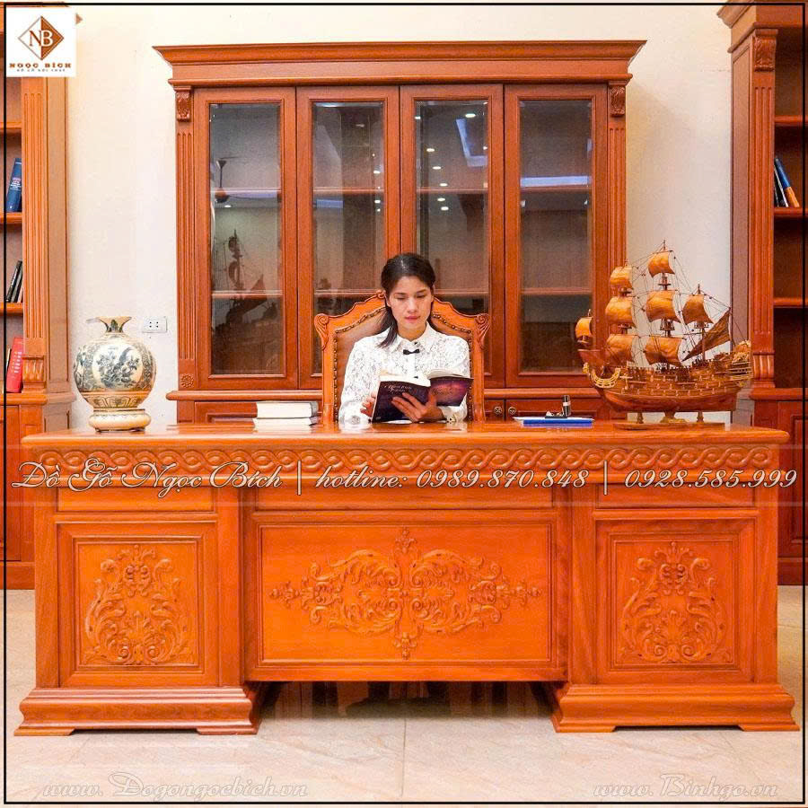 Bộ bàn ghế làm việc dành cho giám đốc nữ gỗ tự nhiên