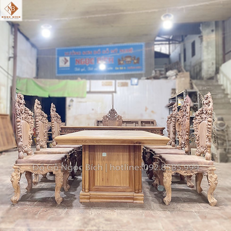 Bộ bàn ghế họp mẫu tân cổ điển chất liệu gỗ gõ đỏ