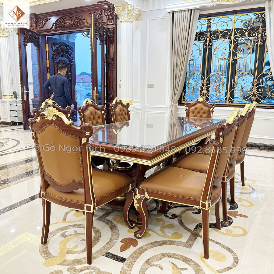 Bộ bàn ghế ăn phong cách hoàng gia