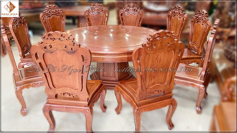 Bộ bàn ăn mang đến sự sang trọng , tiện nghi cho không gian nhà bạn