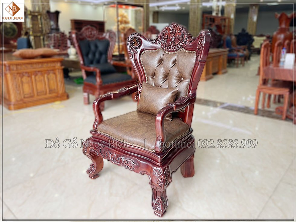 Dáng ghế thể hiện uy quyền của người Lãnh Đạo