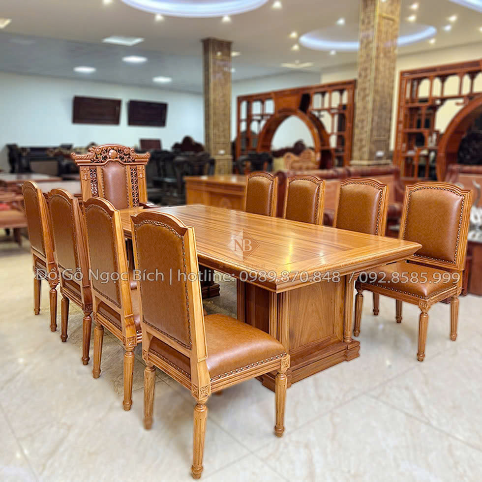 Chất liệu gỗ tự nhiên bền vũng , sang trọng