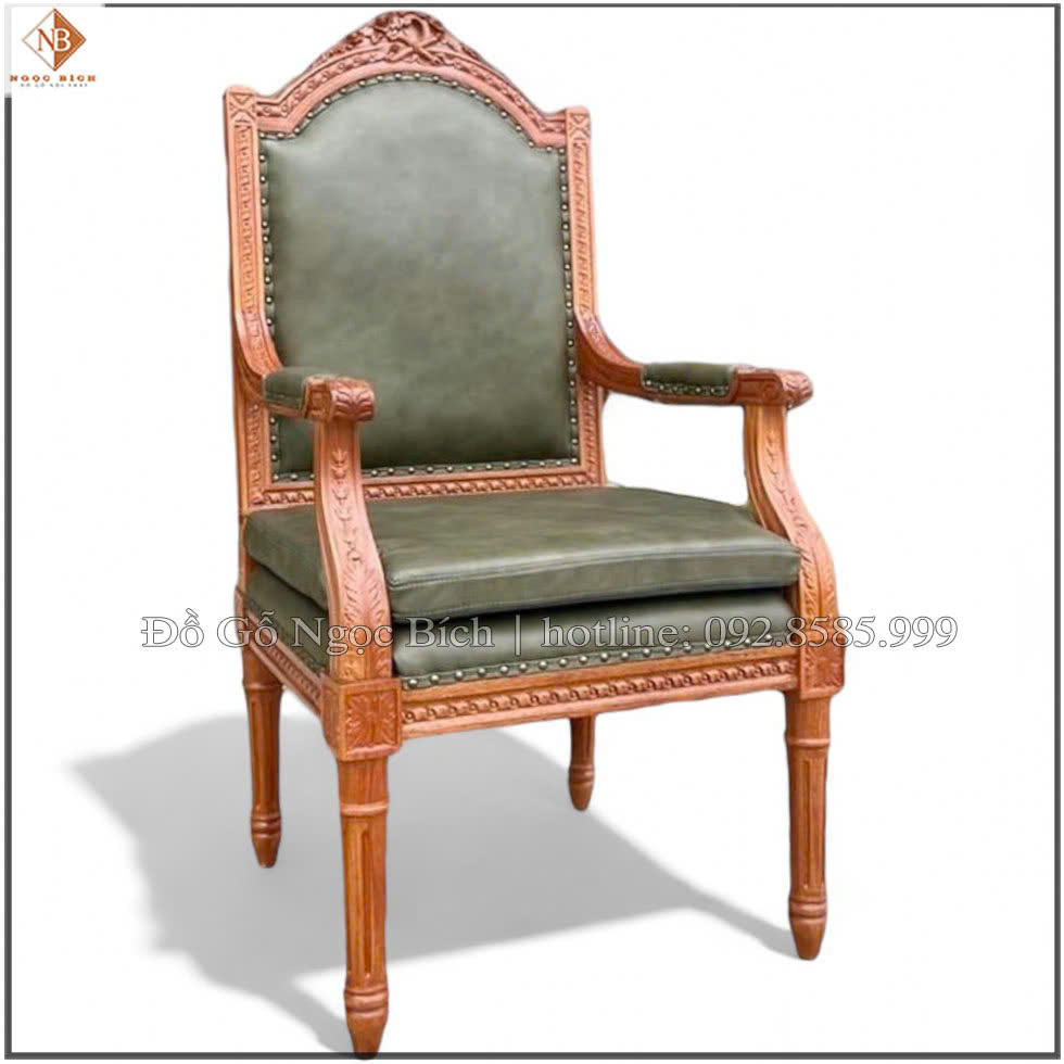 Ghế được chế tác từ chất liệu gỗ tự nhiên