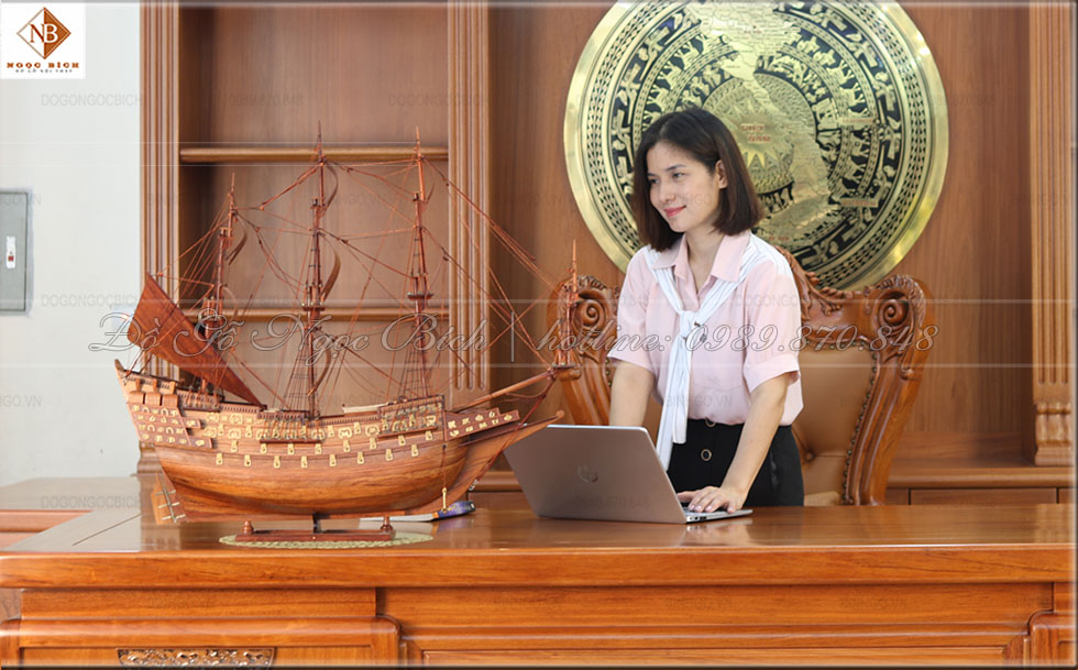 Thích hợp để trên bàn làm việc