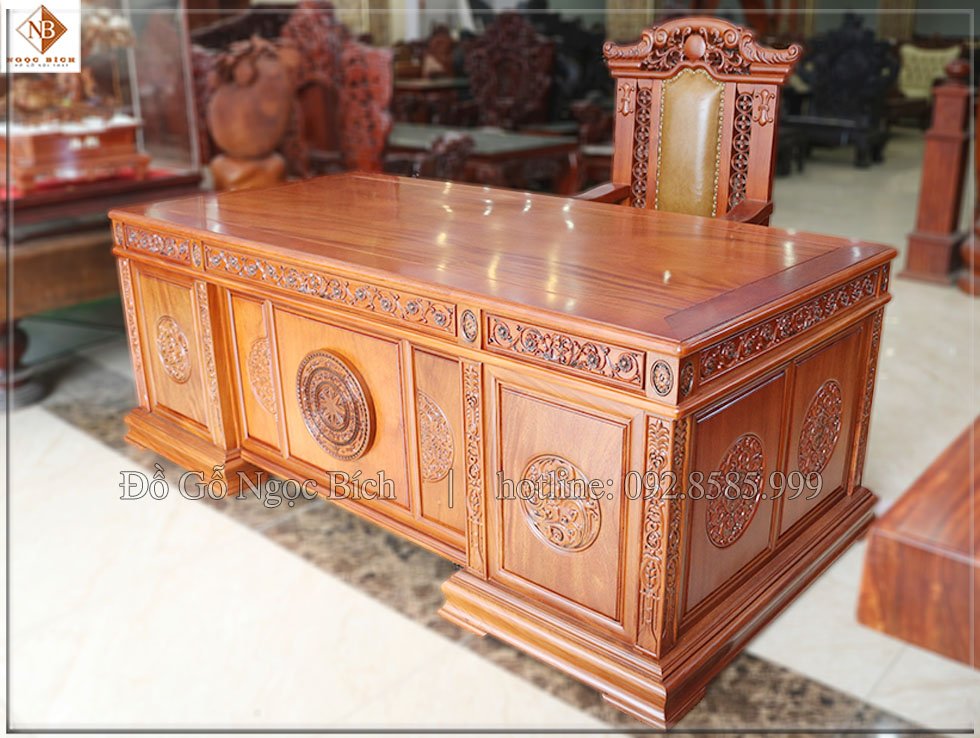 Bàn làm việc mẫu Trống Đồng