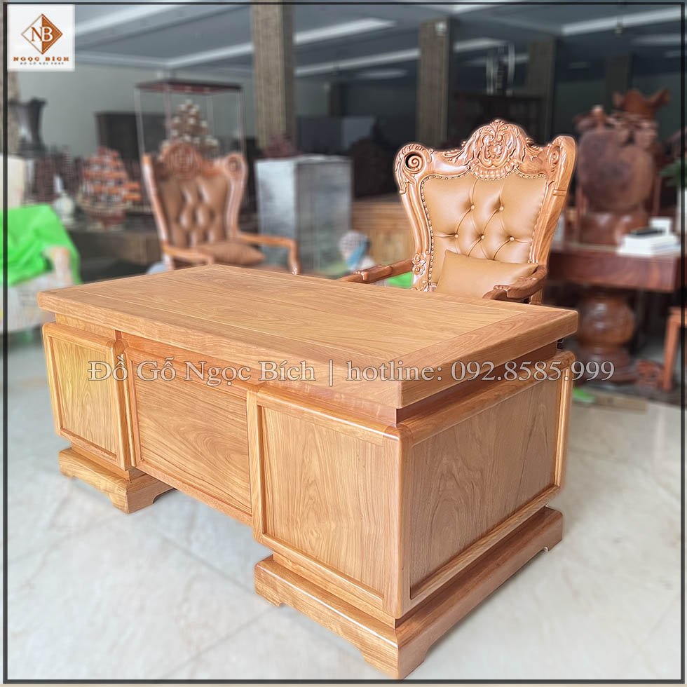 Chọn bộ bàn ghế làm việc của Lãnh Đạo gỗ tự nhiên 
