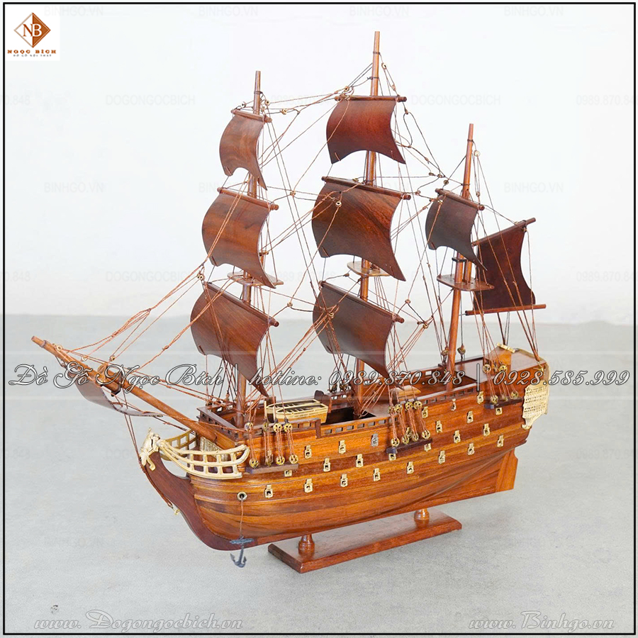 Mo_Hinh_Thuyen_Co_Go_Cam_Thu_Cong (7).jpg